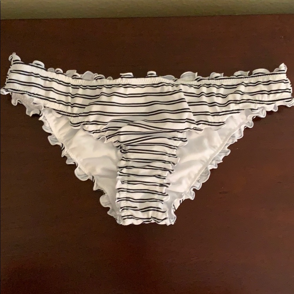 NWOT Hollister Bikini Bottom
